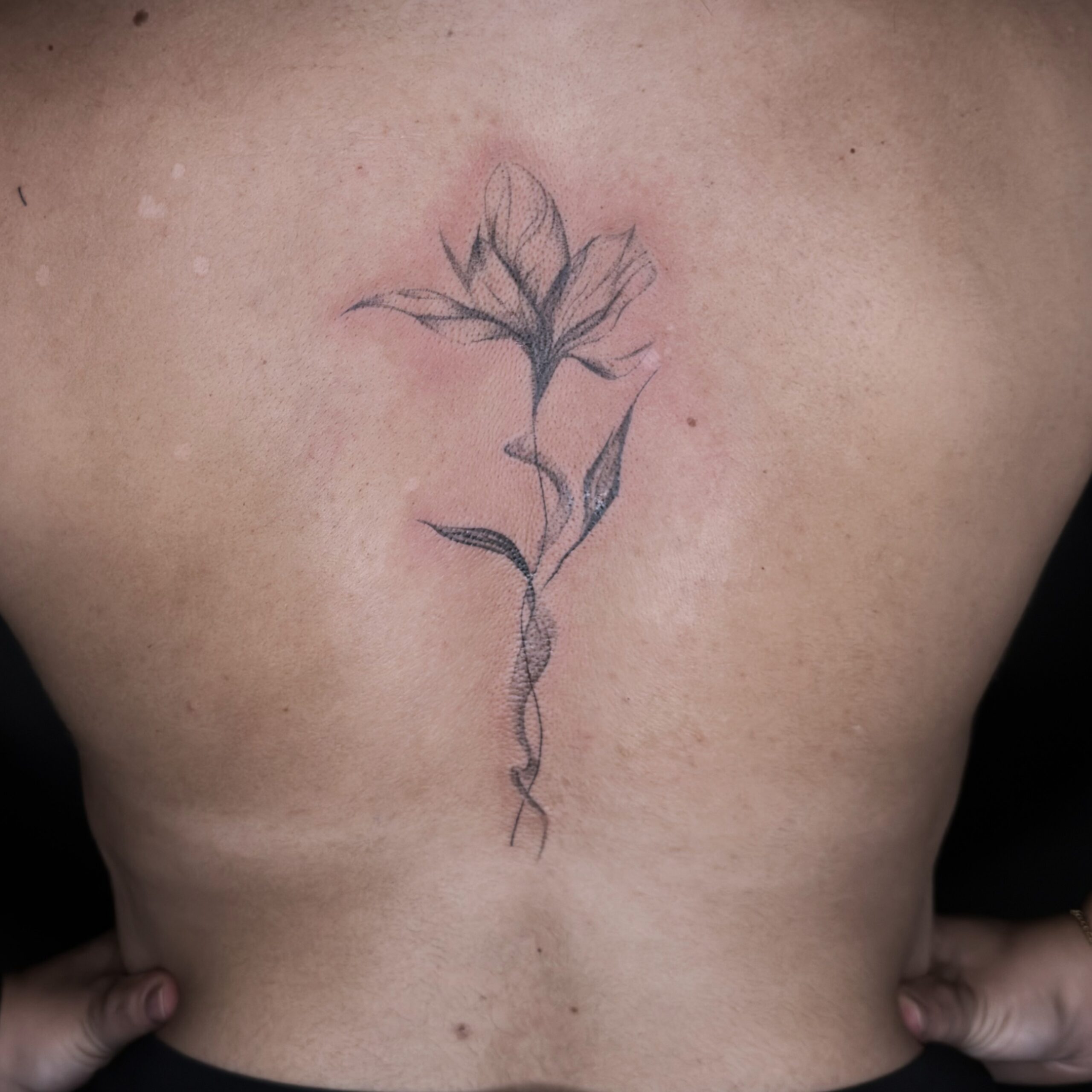 Tatto auf dem arm inked by lelli muster